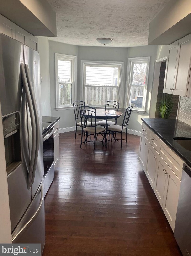 463 Pheasant Ln, Fairless Hills, PA 19030