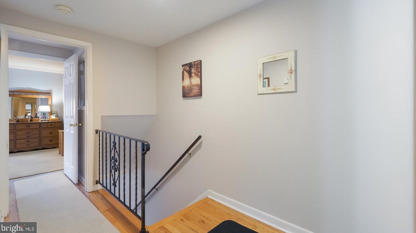 220 Shewell Ave, Gardenville PA  18901-3706 exterior