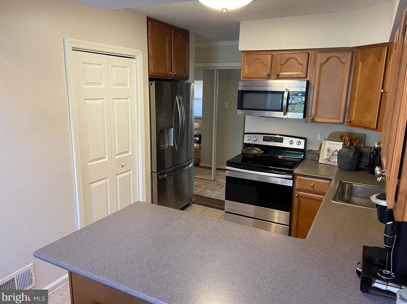 46 Heather Ct, Upper Makefield PA  18940-1542 exterior