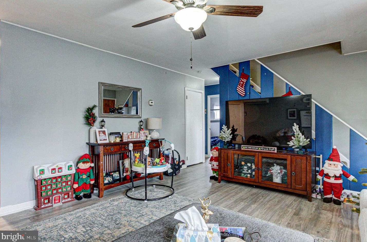 71 Indigo Rd, Levittown PA  19057-2718 exterior