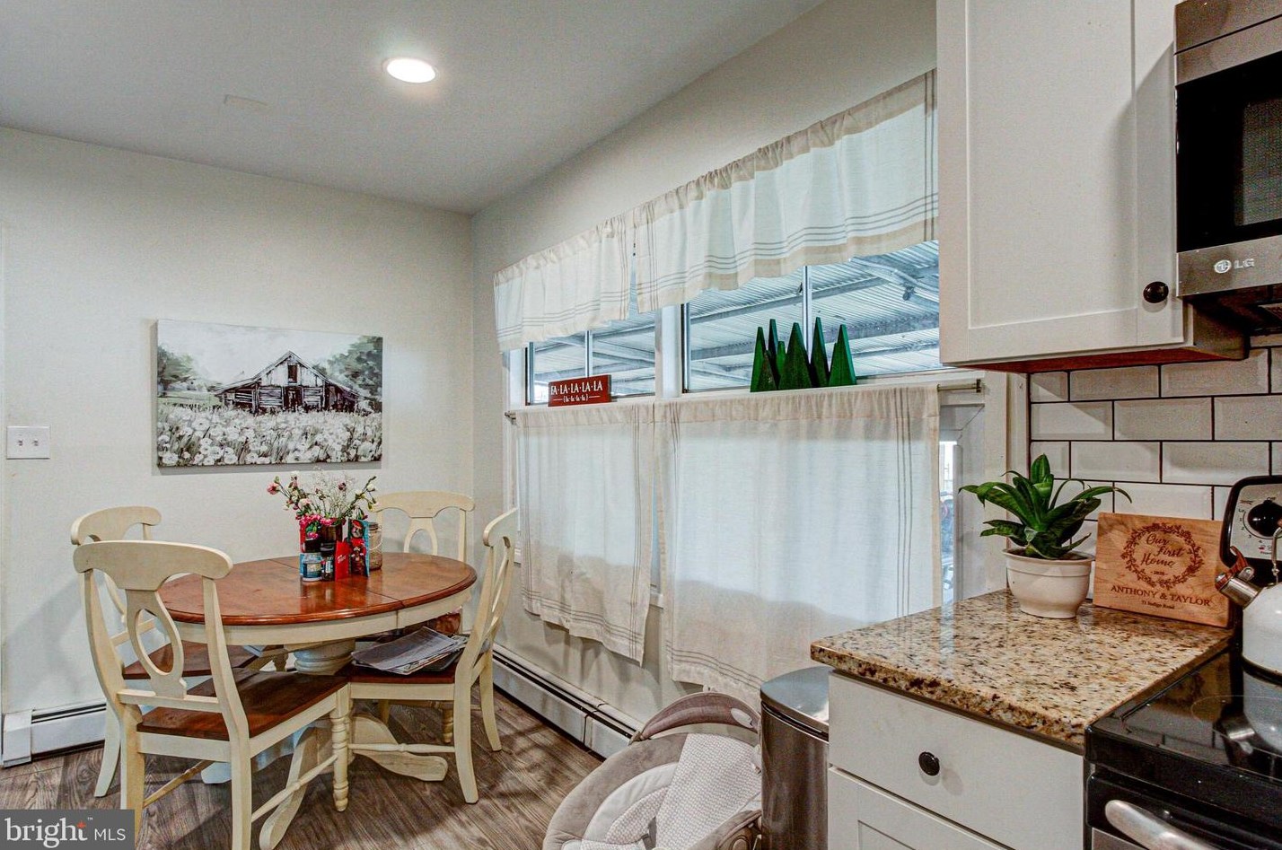 71 Indigo Rd, Levittown PA  19057-2718 exterior