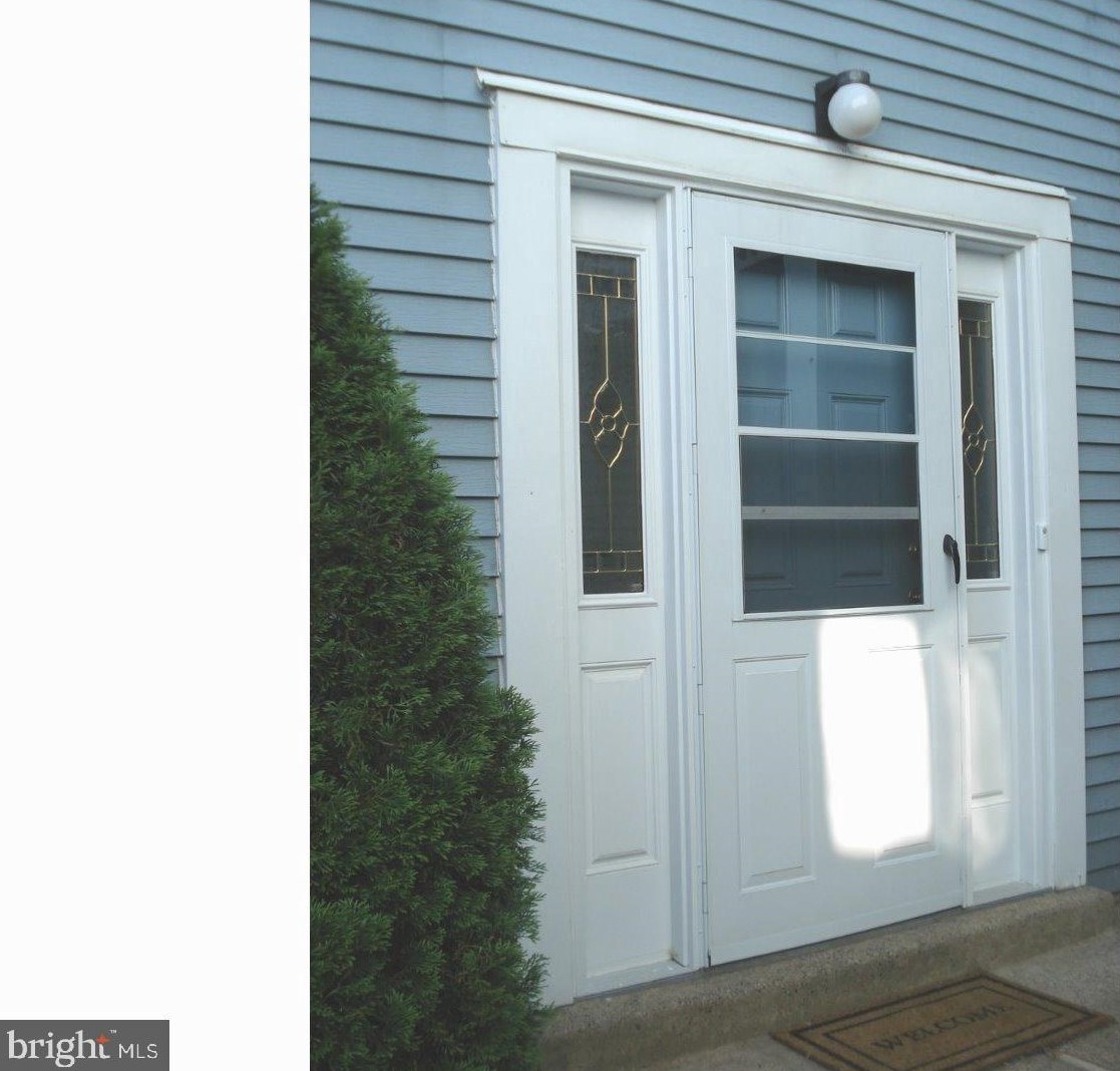 21 Hillcroft Way, Upper Makefield PA  18940-2313 exterior