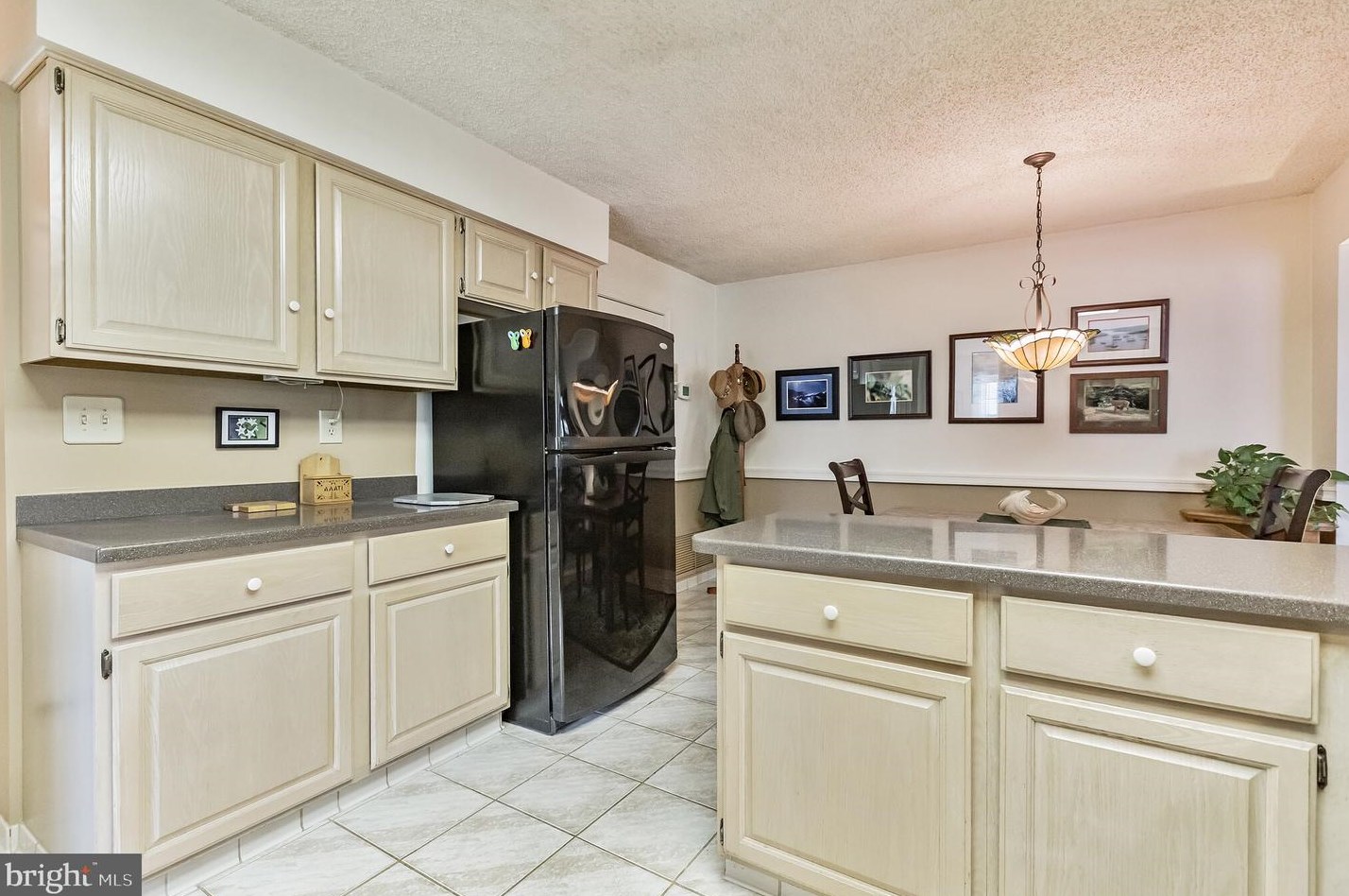 54 Magnolia Dr, Upper Makefield PA  18940-9236 exterior