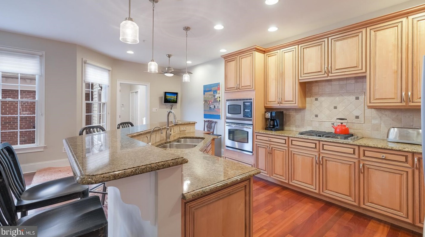 113 Madison St, Upper Makefield PA  18940-2166 exterior