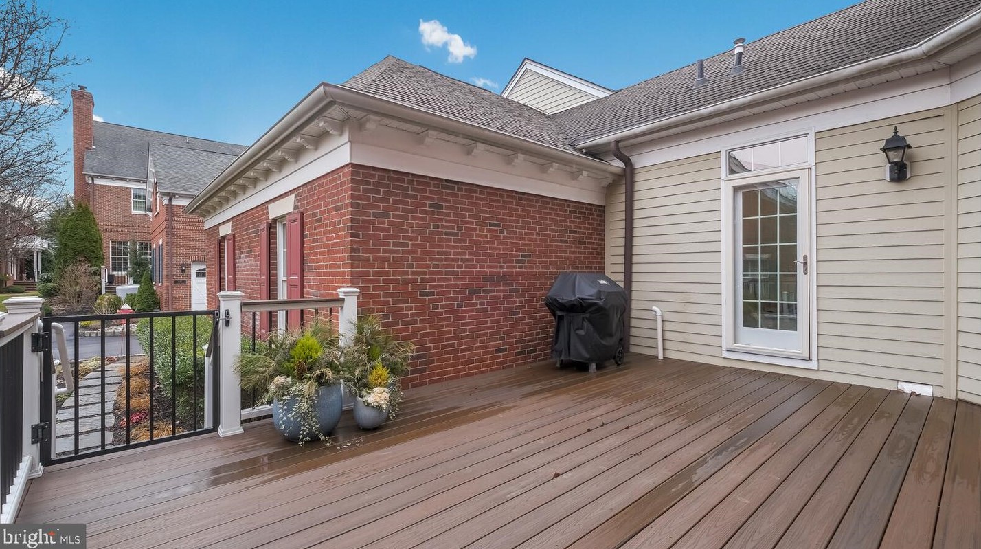 113 Madison St, Upper Makefield PA  18940-2166 exterior