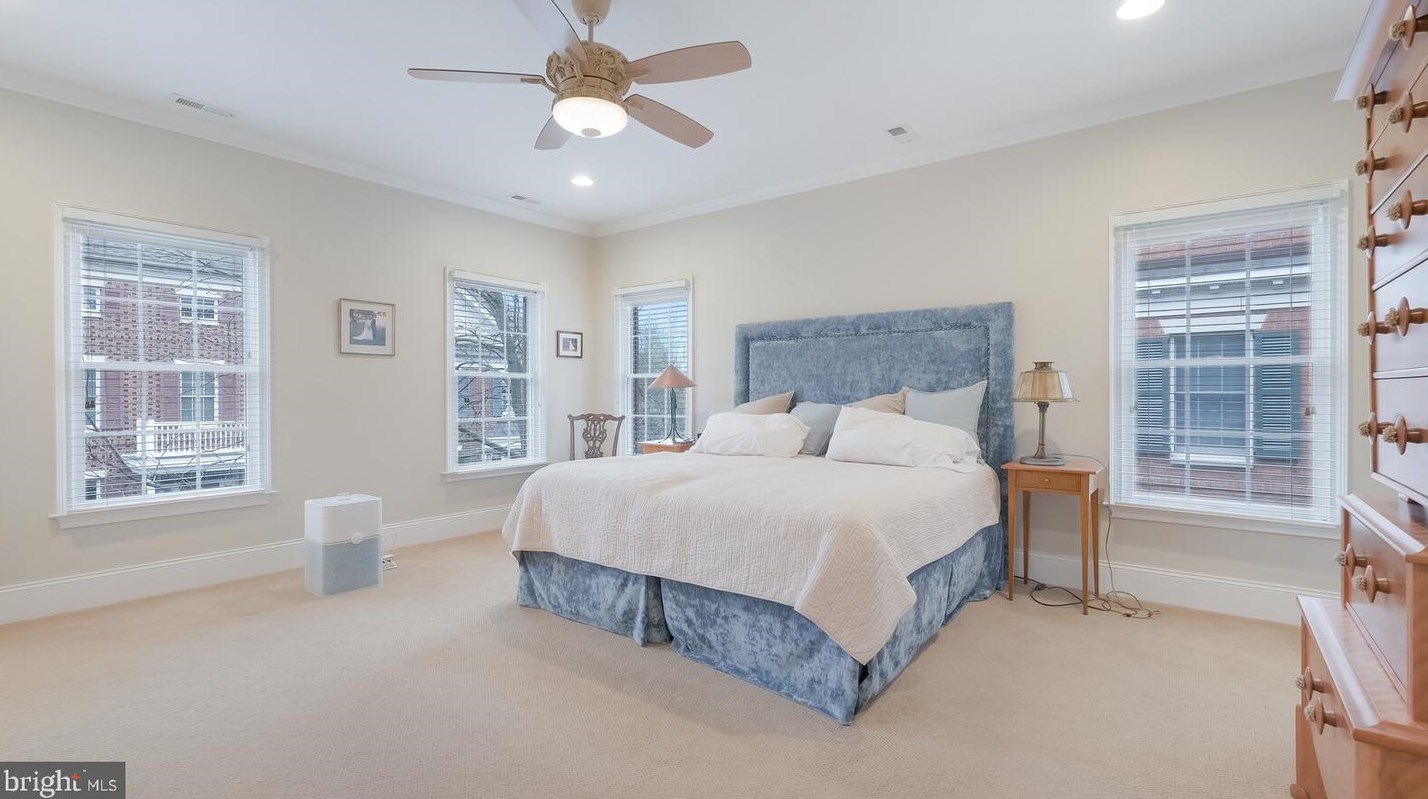 113 Madison St, Upper Makefield PA  18940-2166 exterior