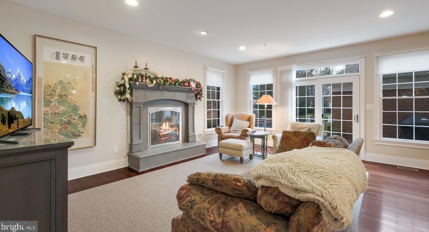 113 Madison St, Upper Makefield PA  18940-2166 exterior