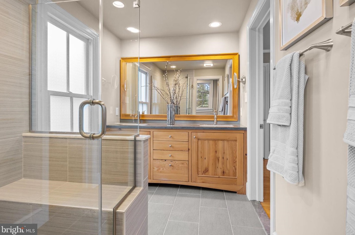 35 Chancellor St, Upper Makefield PA  18940-2107 exterior