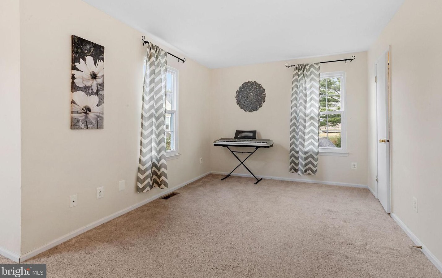 22 Ascot Ct, Upper Makefield PA  18940-1636 exterior