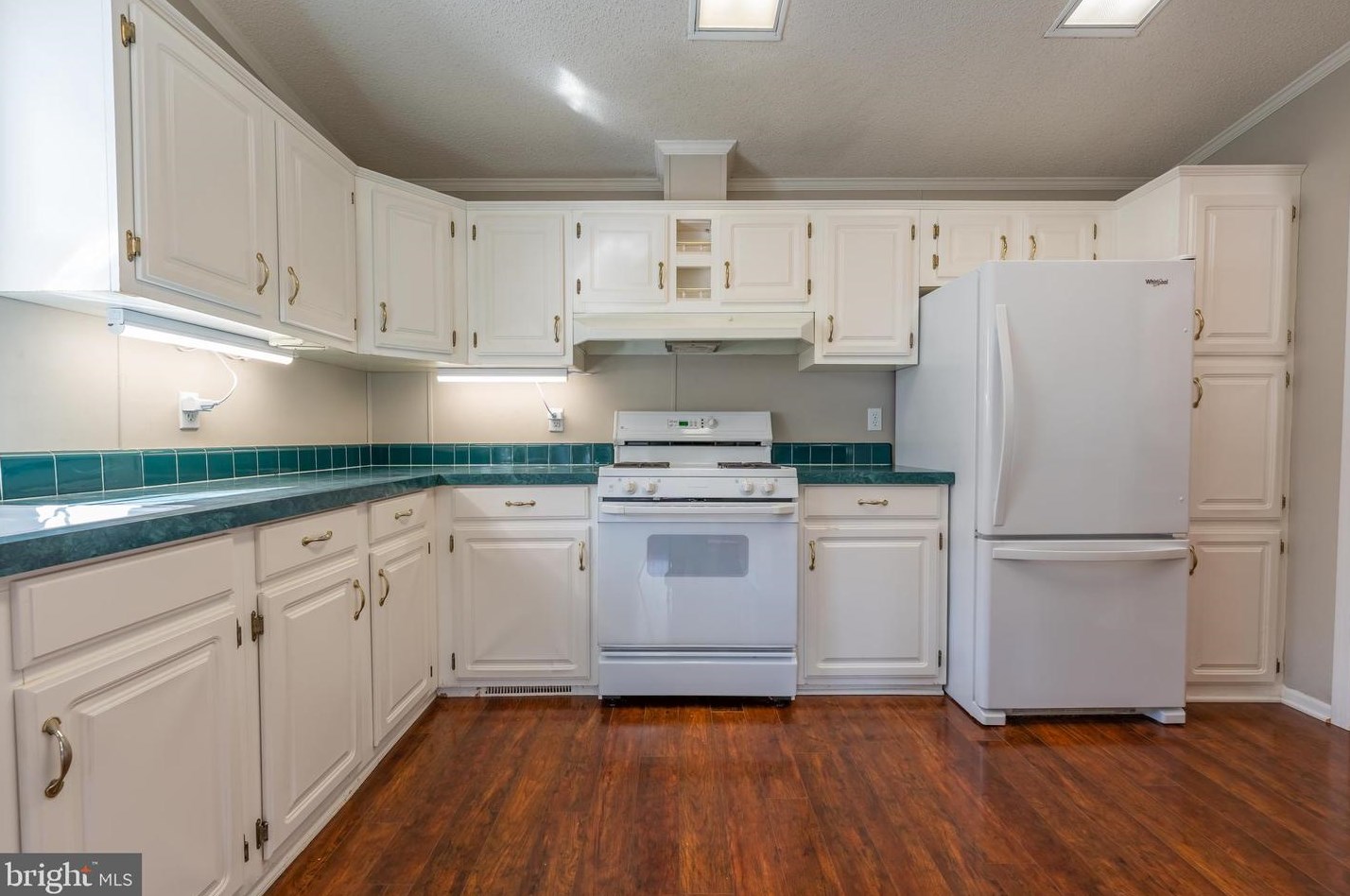 75 Little Farm Ln, Chalfont PA  18914-2233 exterior