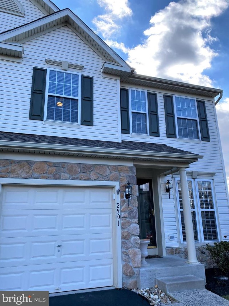 2501 Peachtree Dr, Perkasie PA  18944-5457 exterior