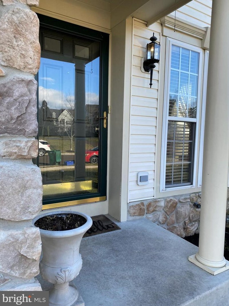 2501 Peachtree Dr, Perkasie PA  18944-5457 exterior