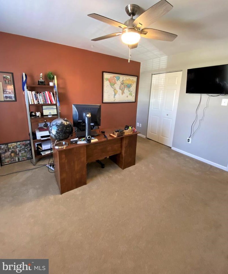 2501 Peachtree Dr, Perkasie PA  18944-5457 exterior