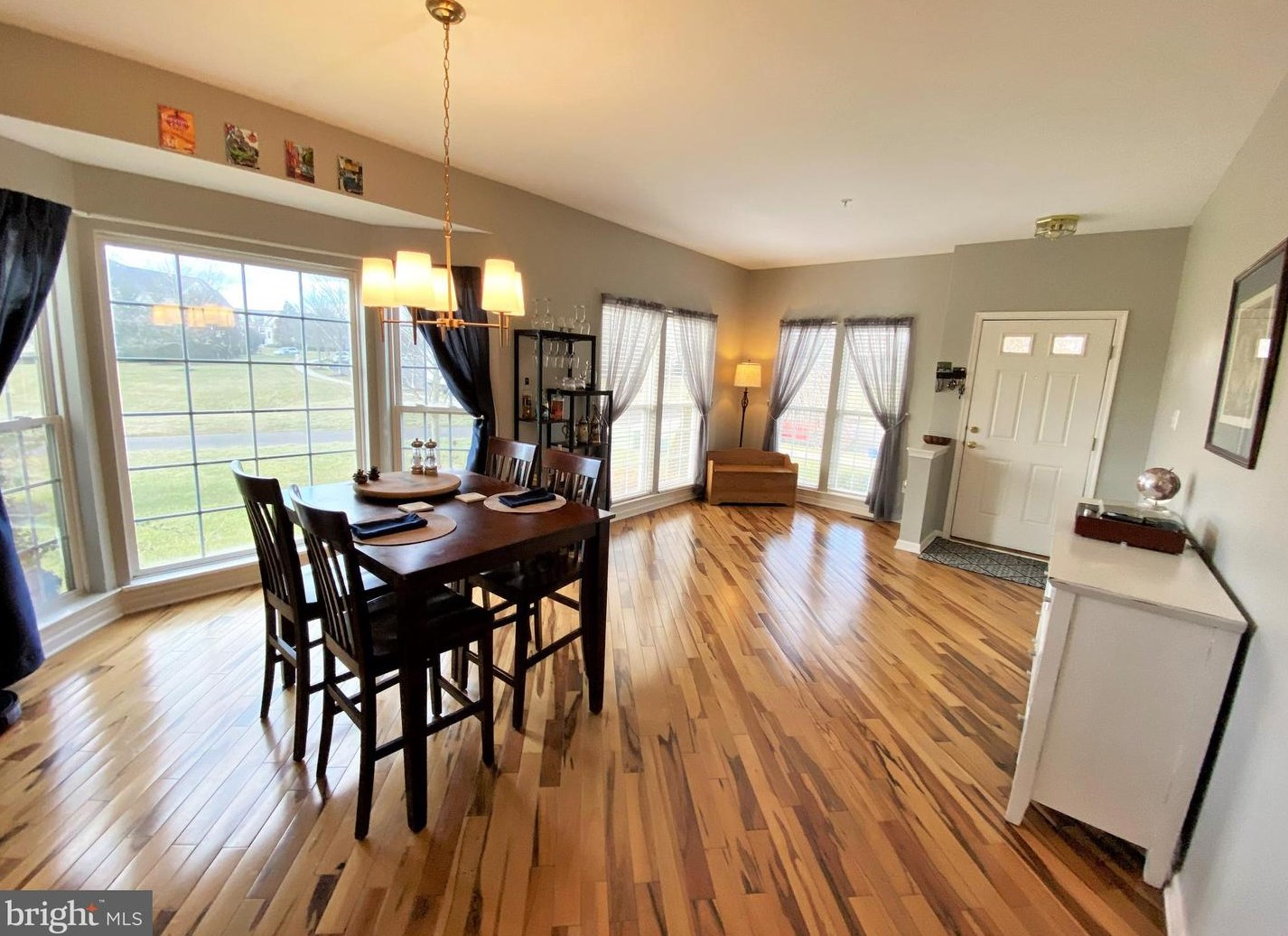 2501 Peachtree Dr, Perkasie PA  18944-5457 exterior