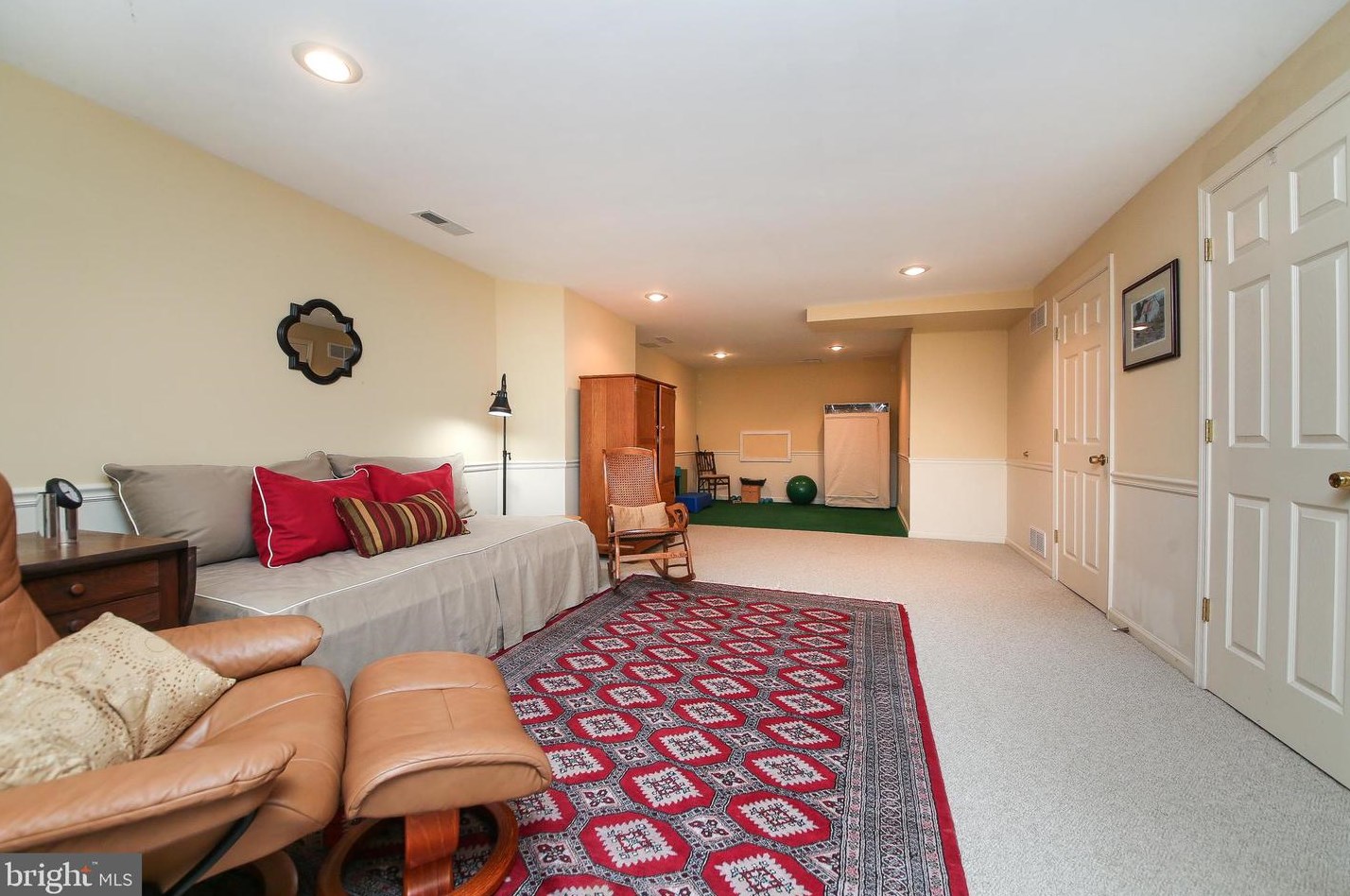 5069 Sagewood Ct, Gardenville PA  18902-6202 exterior