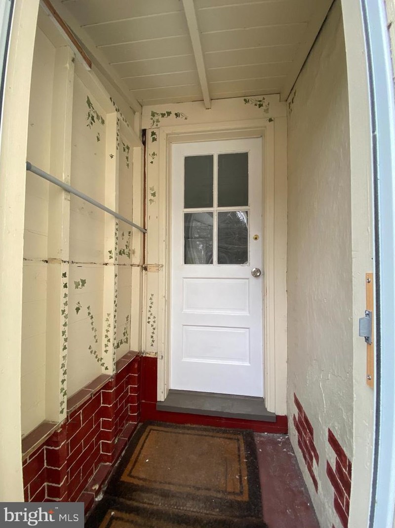 125 Sycamore St, Upper Makefield PA  18940-1512 exterior