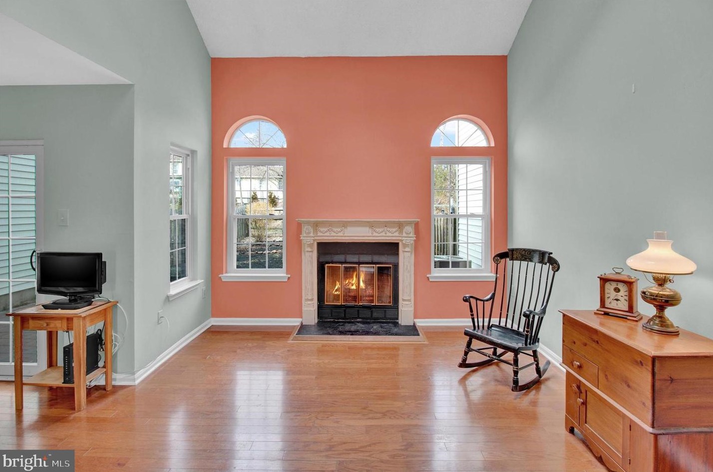 24 Sassafras Cir, Upper Makefield PA  18940-9232 exterior