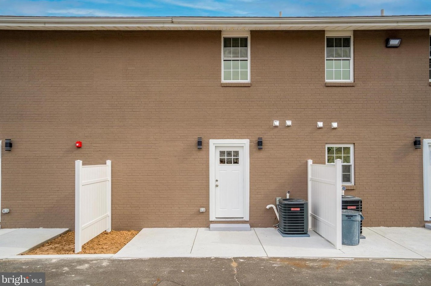 430 Jefferson Ave, Edgely PA  19007-3992 exterior