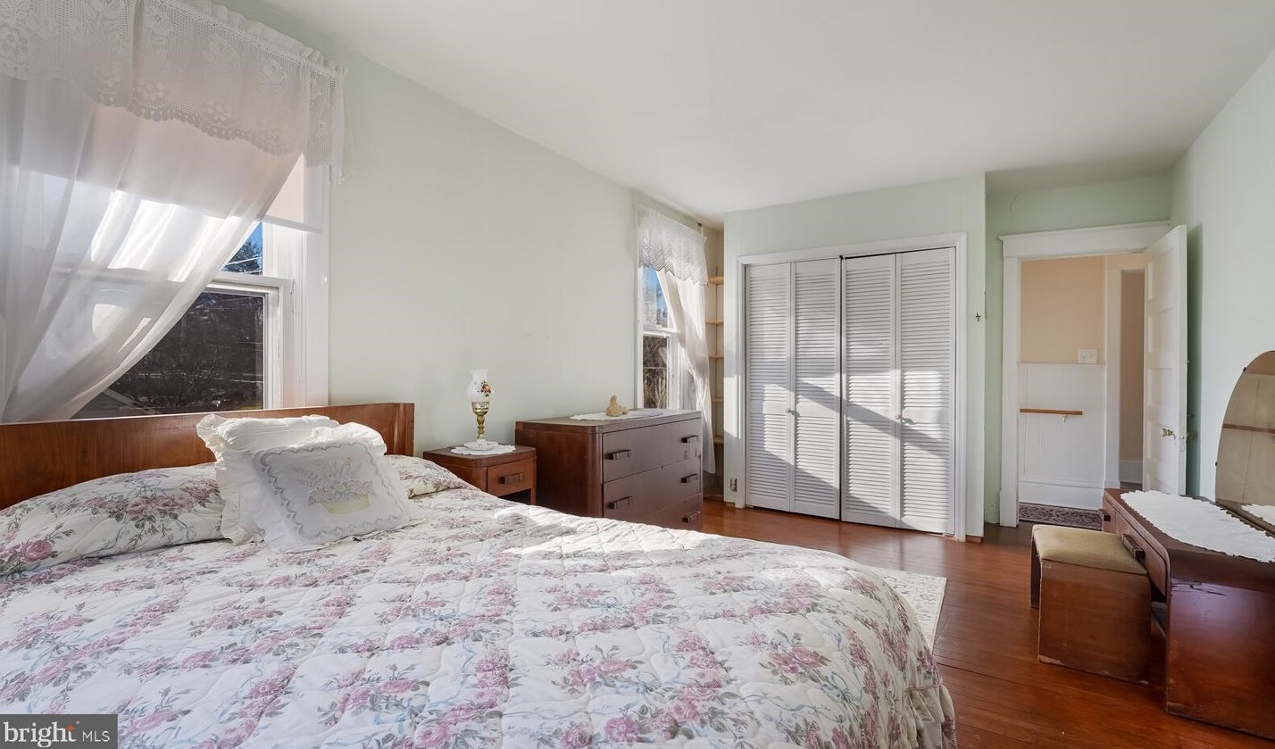 428 Maple Ave, Langhorne PA  19047-2726 exterior