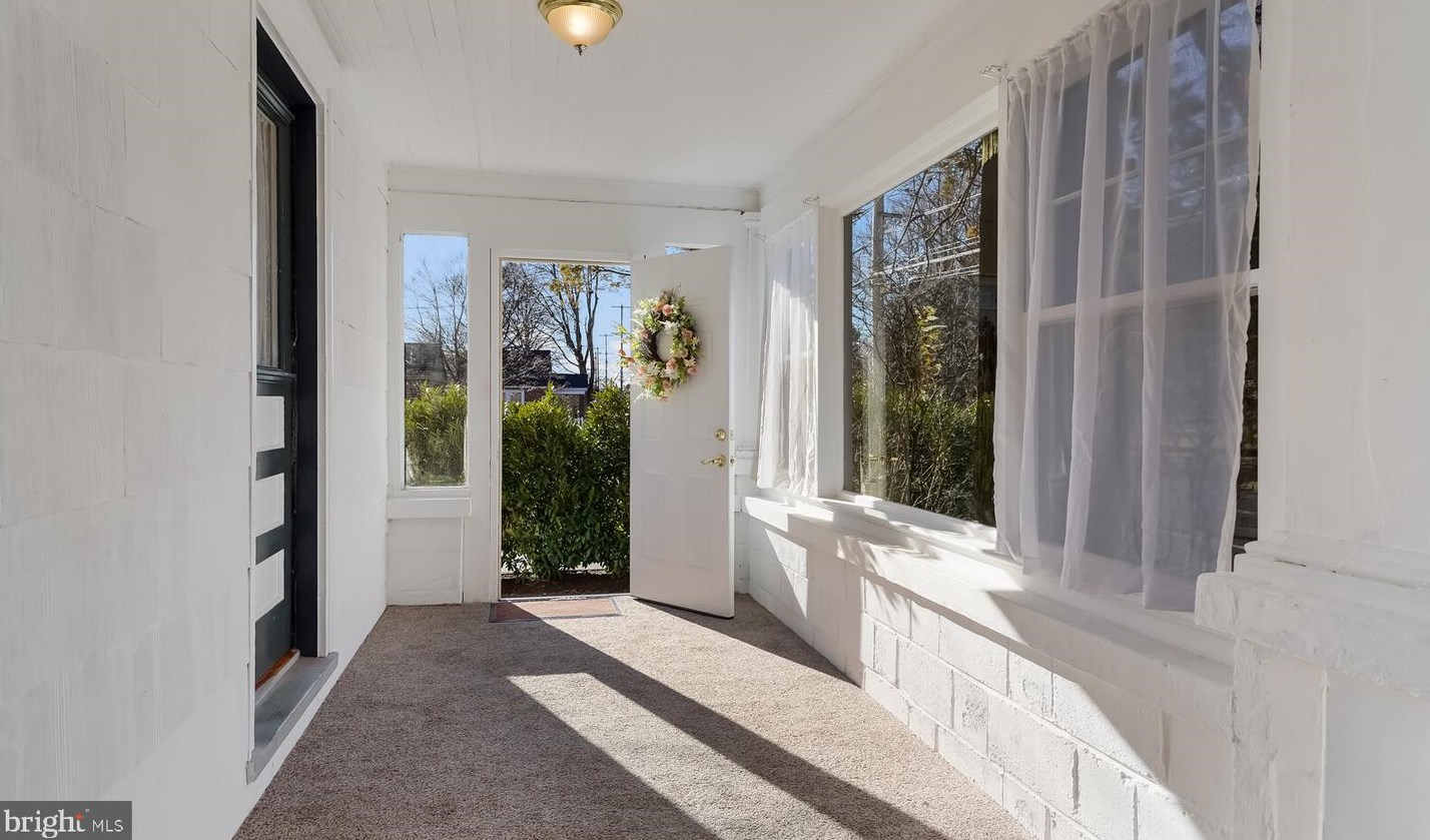 428 Maple Ave, Langhorne PA  19047-2726 exterior