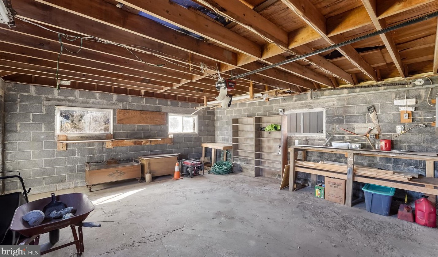 428 Maple Ave, Langhorne PA  19047-2726 exterior