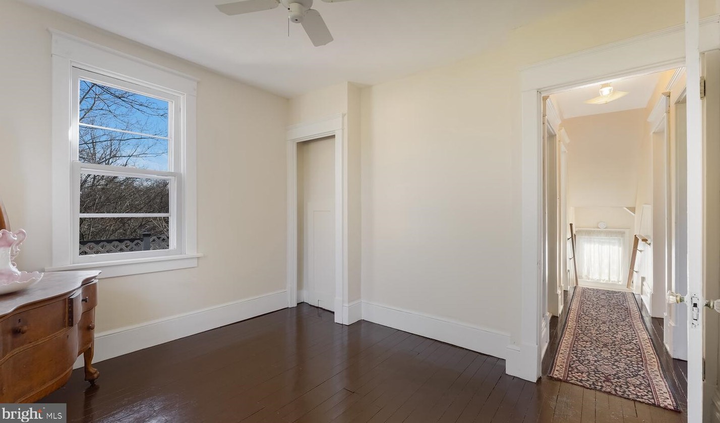 428 Maple Ave, Langhorne PA  19047-2726 exterior