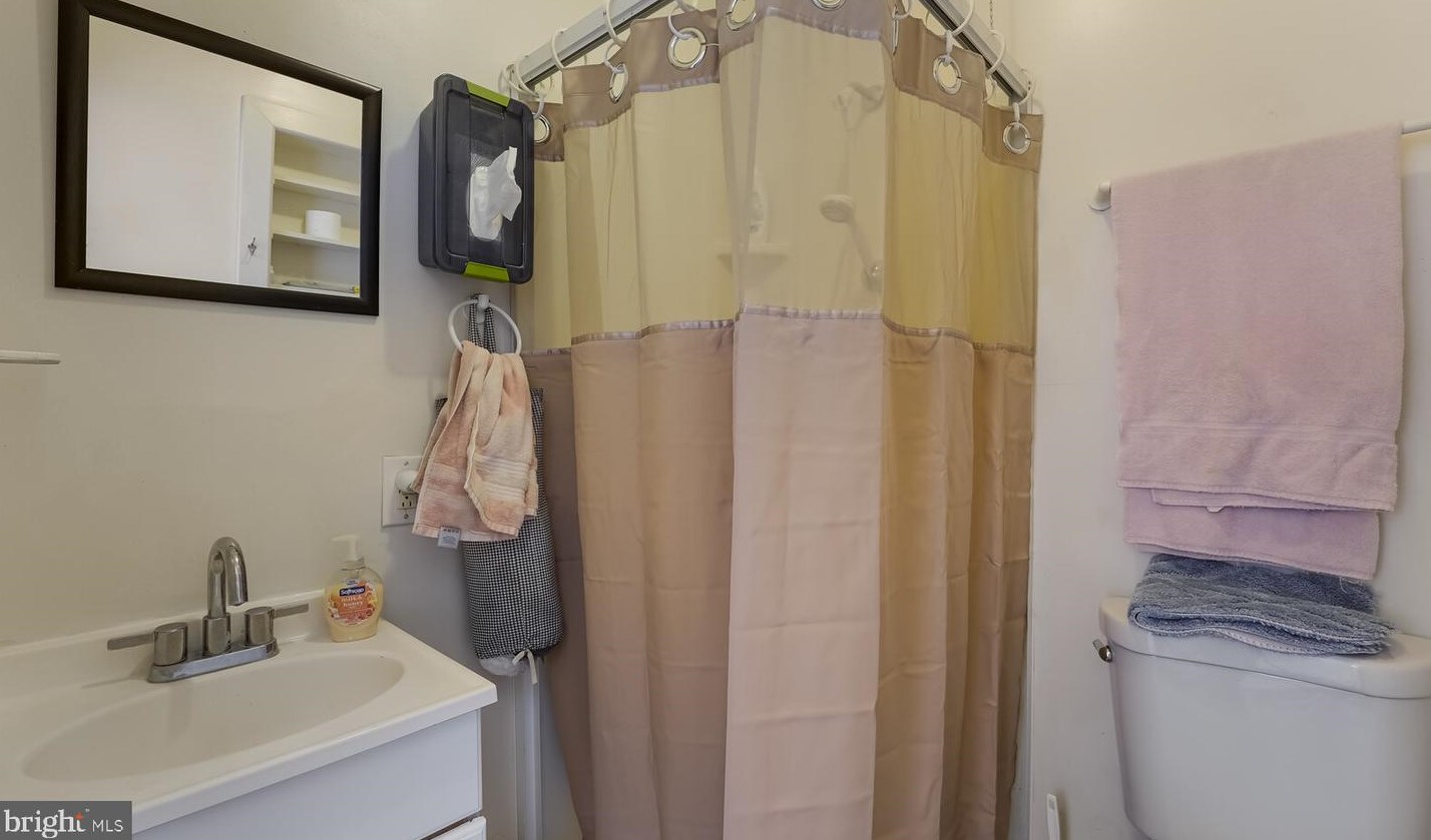 428 Maple Ave, Langhorne PA  19047-2726 exterior