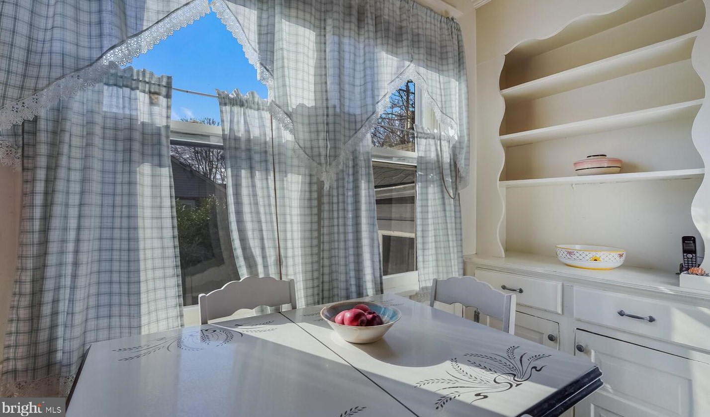 428 Maple Ave, Langhorne PA  19047-2726 exterior