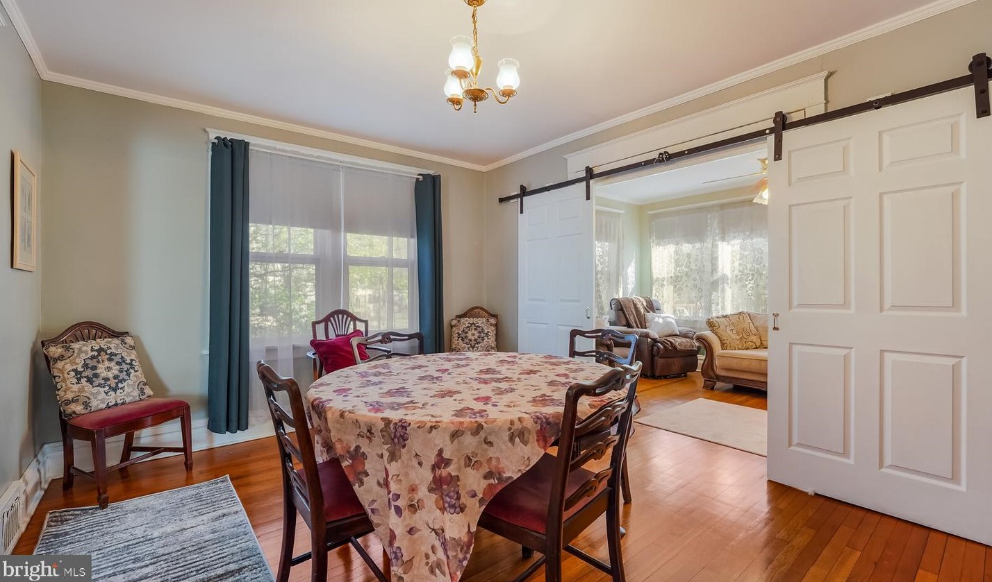 428 Maple Ave, Langhorne PA  19047-2726 exterior