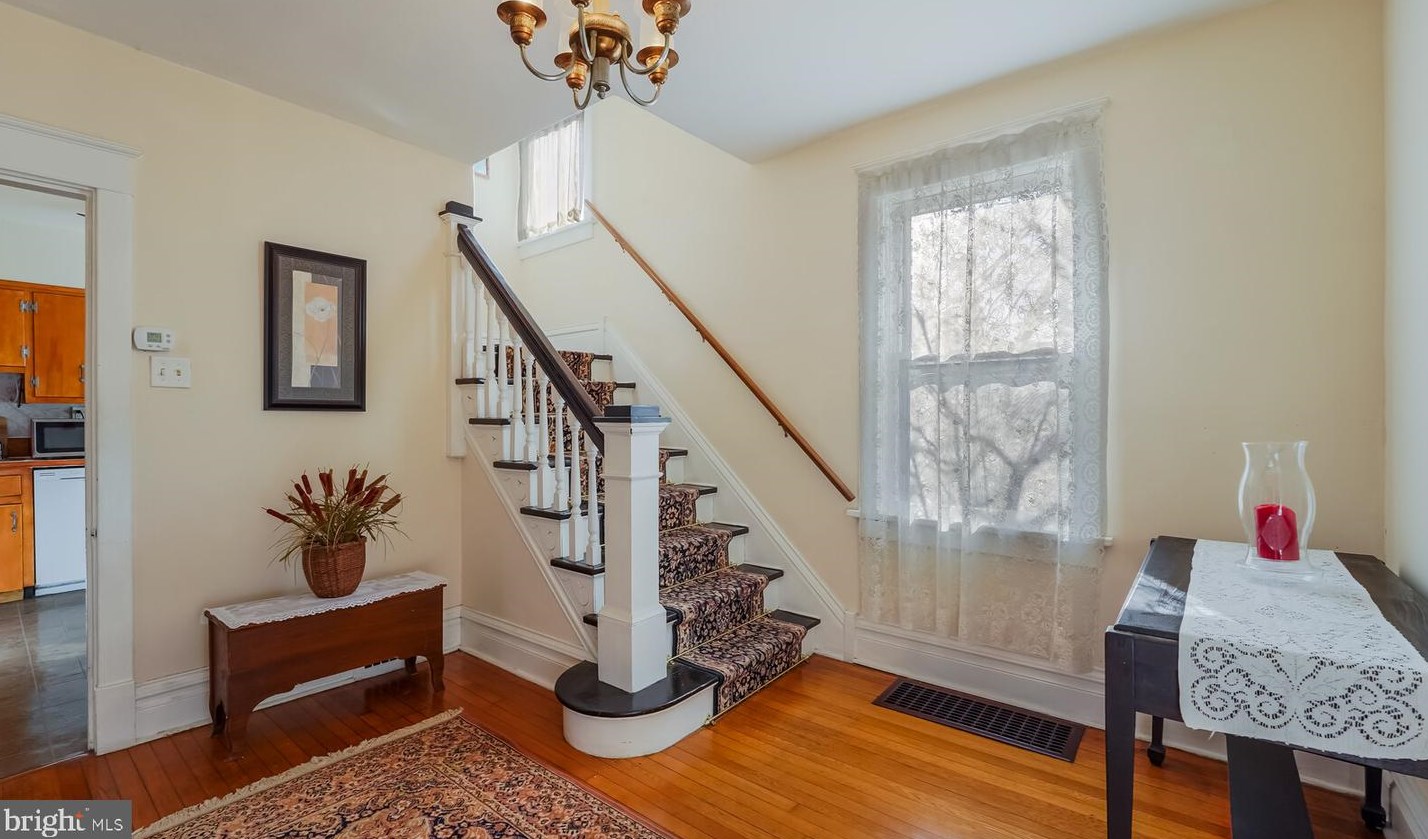 428 Maple Ave, Langhorne PA  19047-2726 exterior