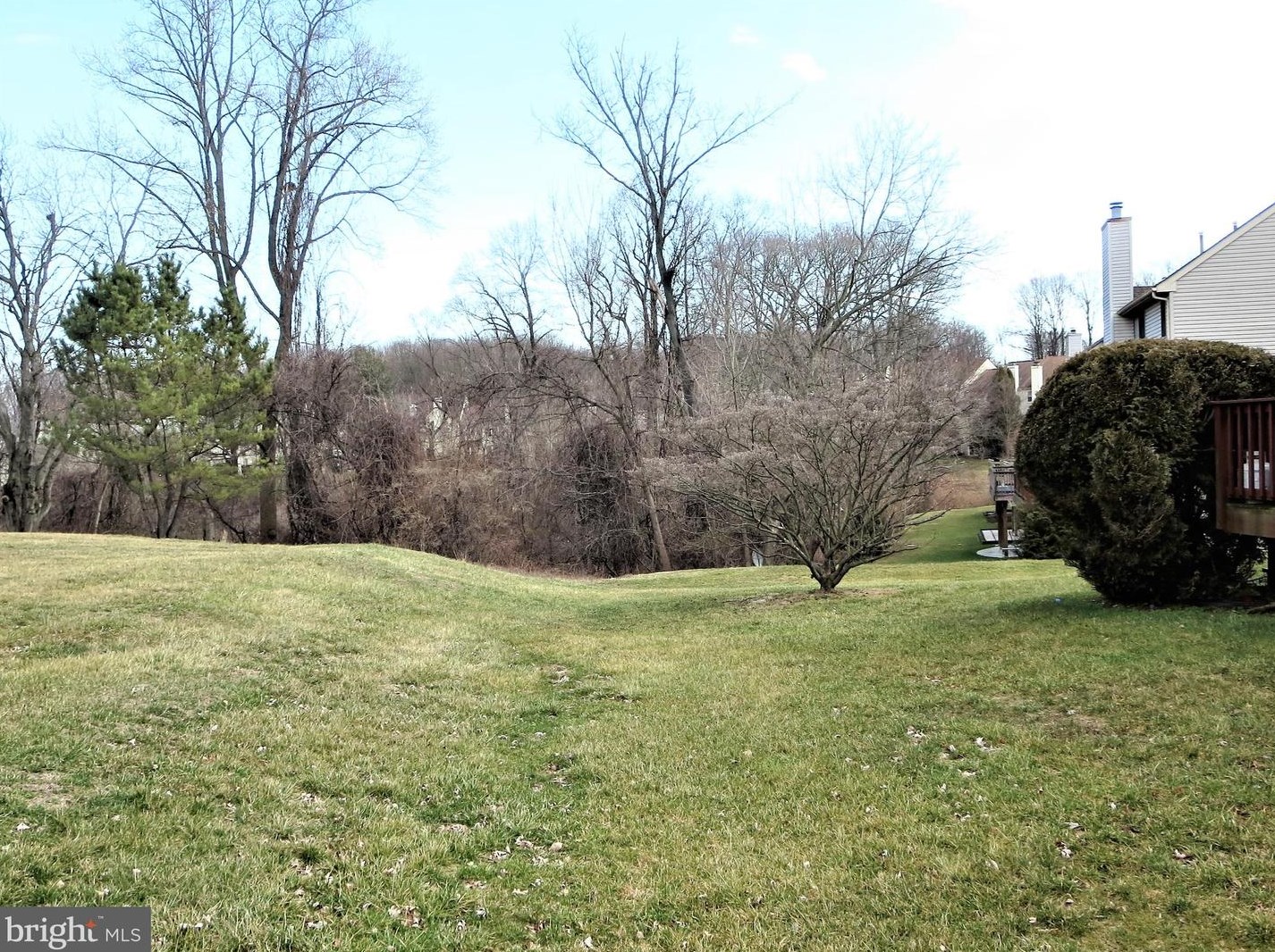 74 Bellwood Dr, Langhorne PA  19053-7215 exterior