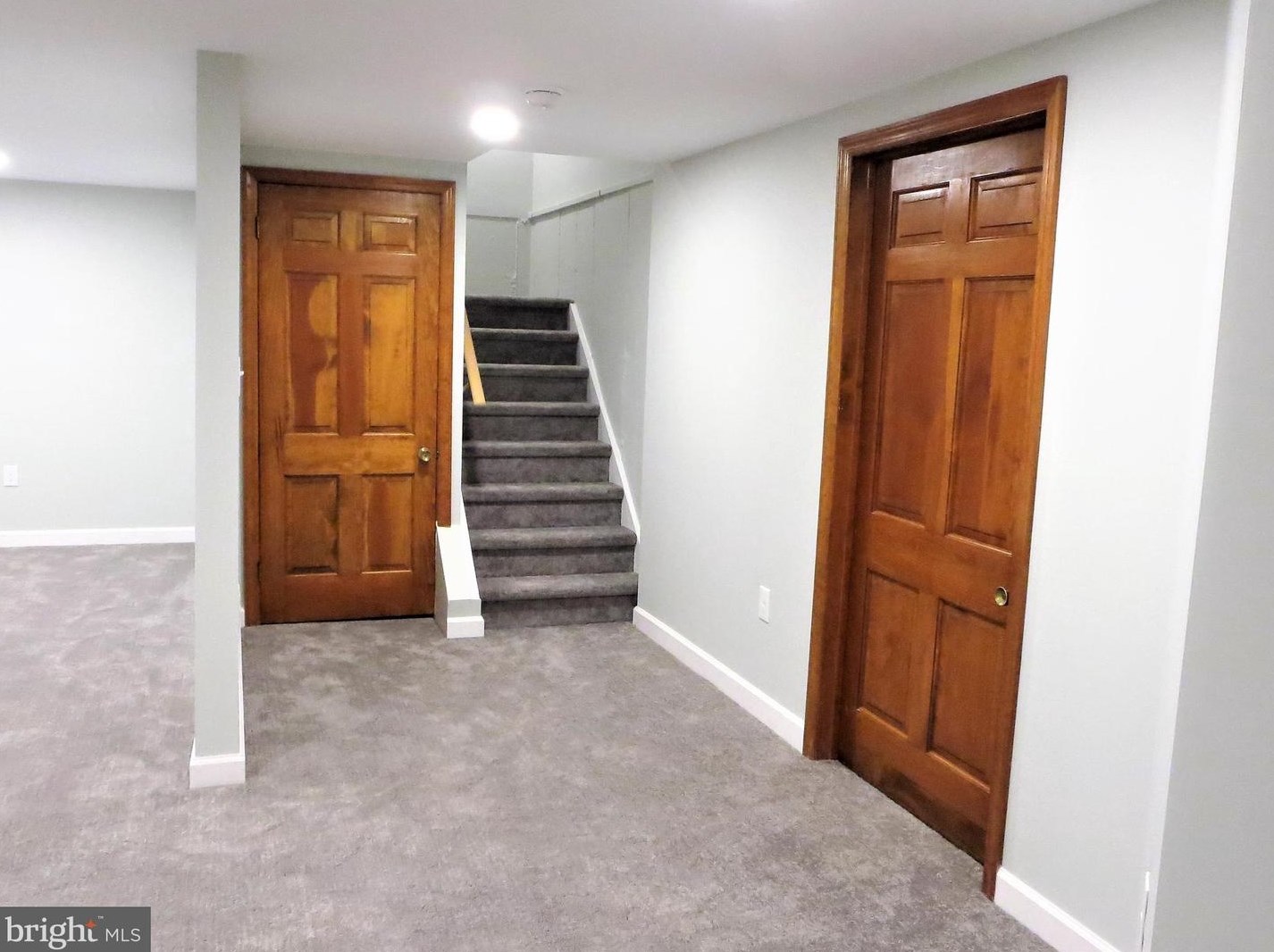 74 Bellwood Dr, Langhorne PA  19053-7215 exterior