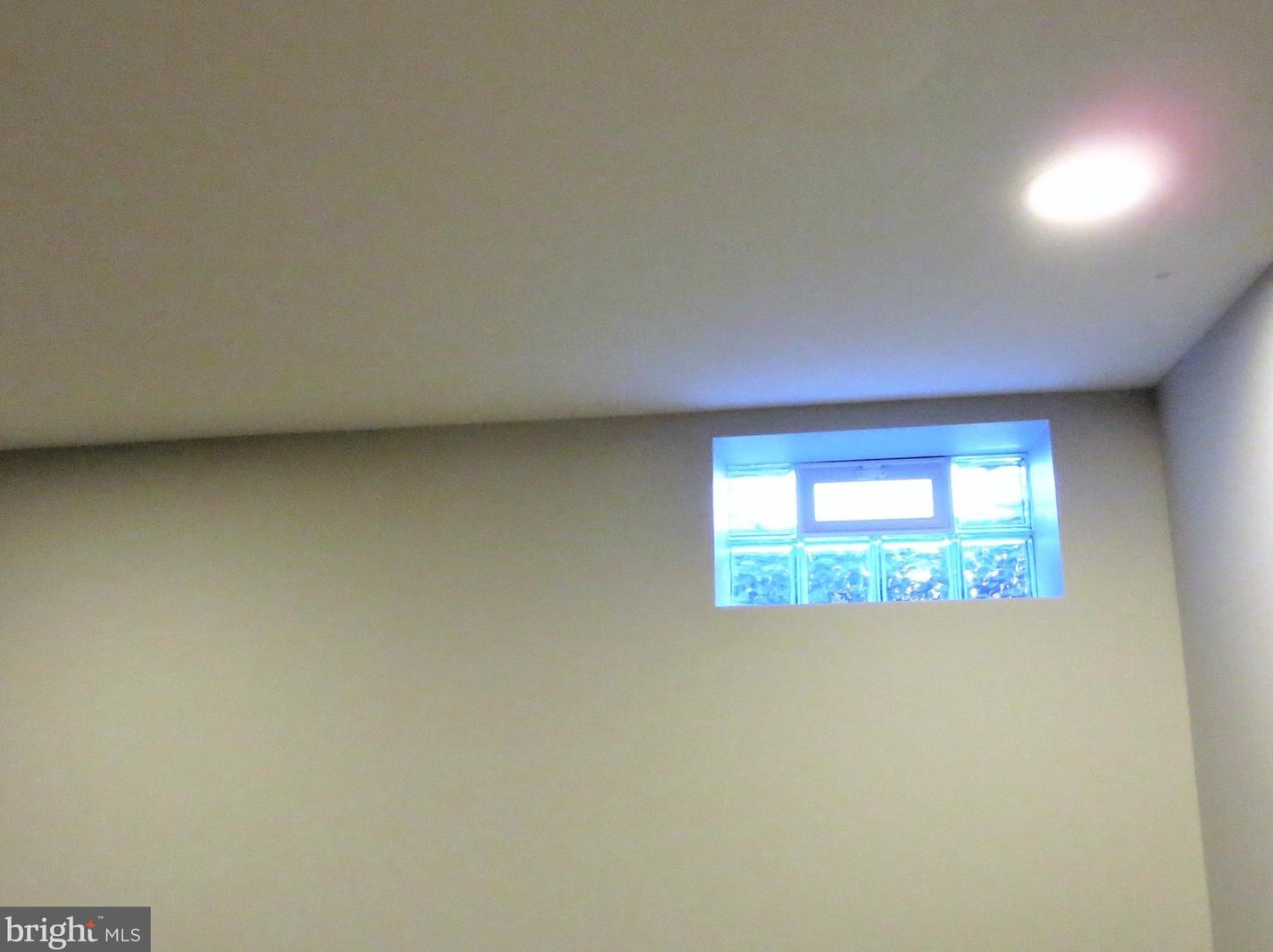 74 Bellwood Dr, Langhorne PA  19053-7215 exterior