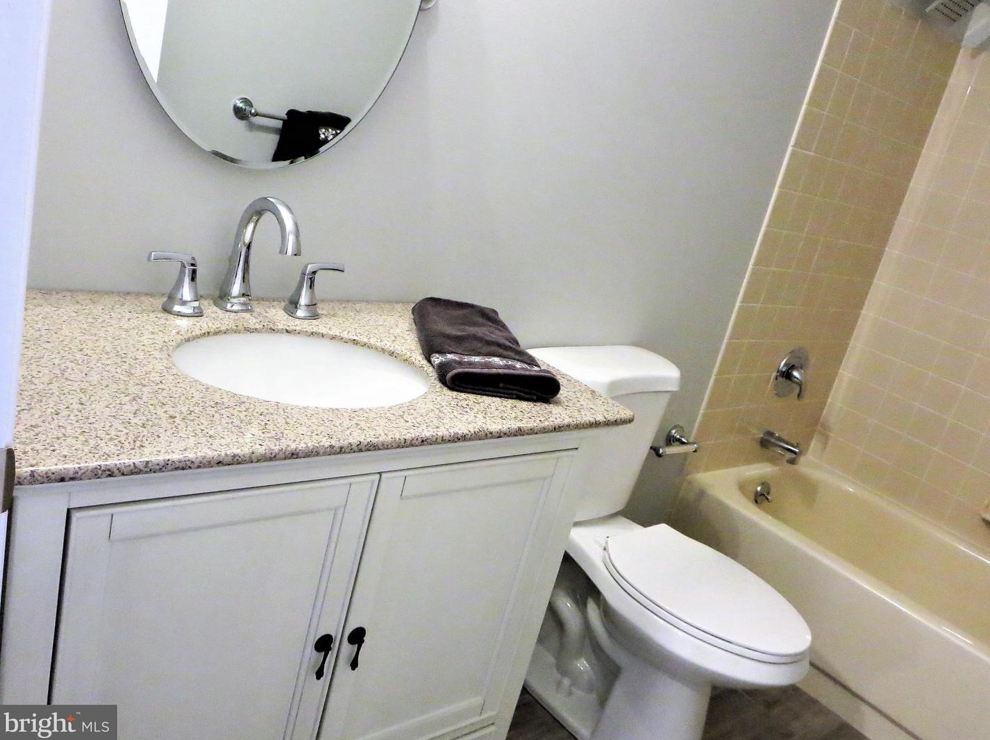 74 Bellwood Dr, Langhorne PA  19053-7215 exterior