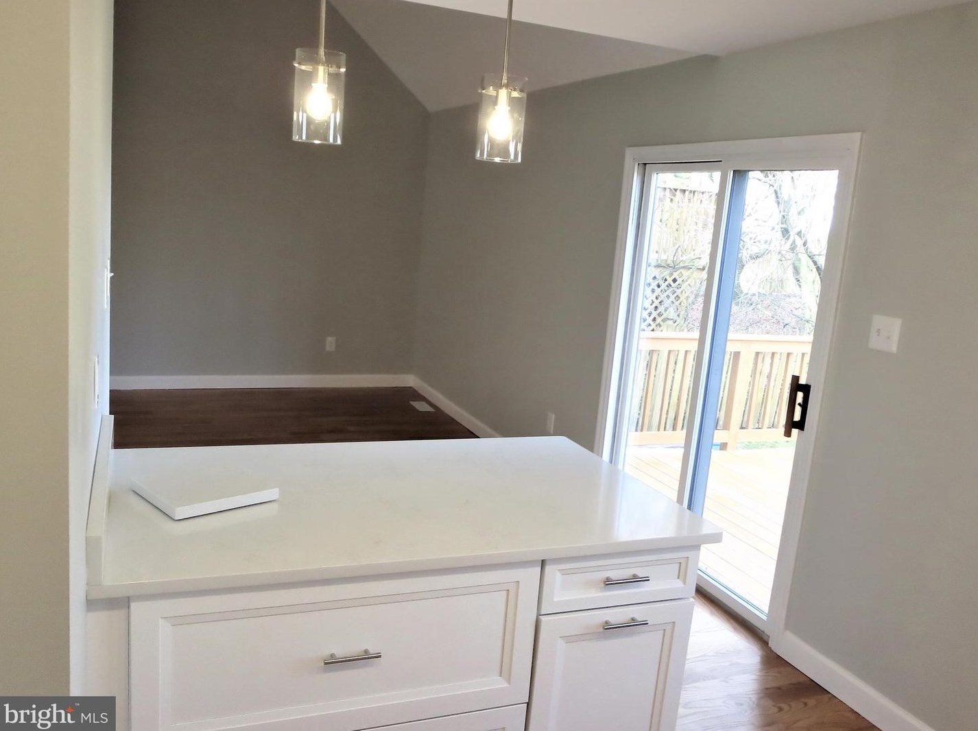 74 Bellwood Dr, Langhorne PA  19053-7215 exterior