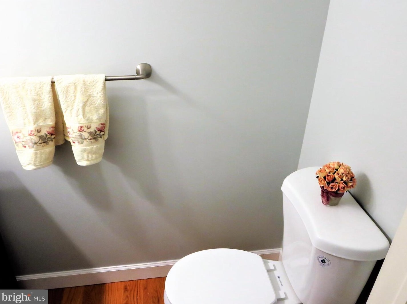 74 Bellwood Dr, Langhorne PA  19053-7215 exterior