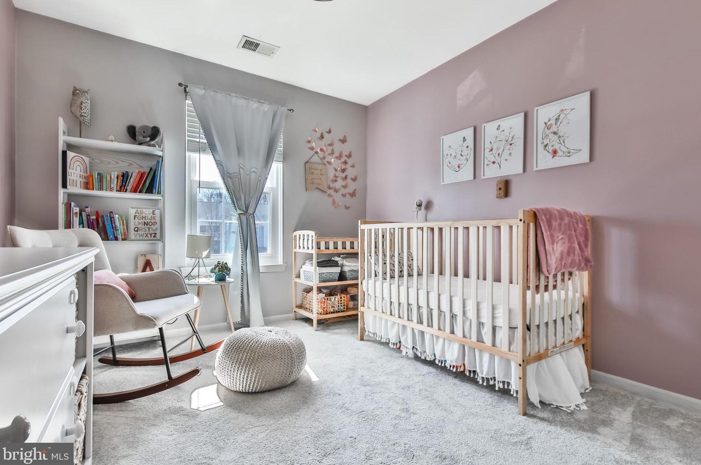 702 Mews Dr, Sellersville PA  18960-2740 exterior