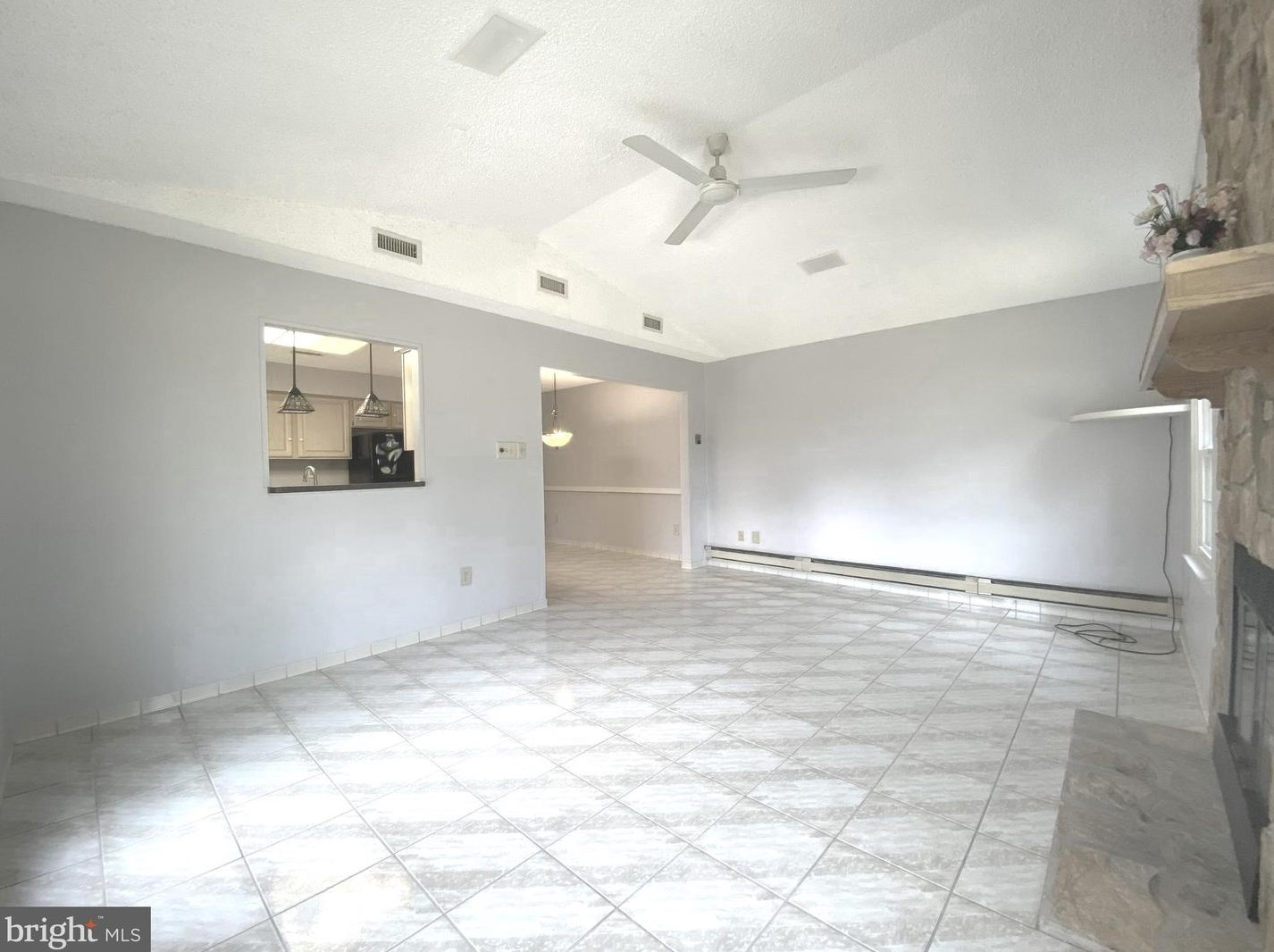 54 Magnolia Dr, Upper Makefield PA  18940-9236 exterior