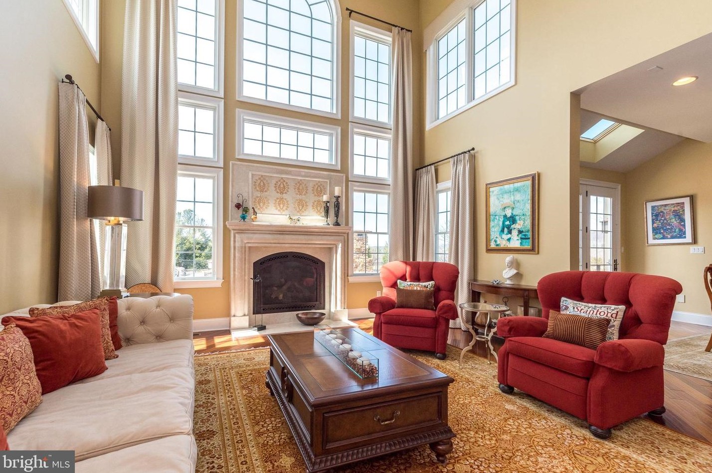 11 Holme Ct, Upper Makefield PA  18940-3024 exterior