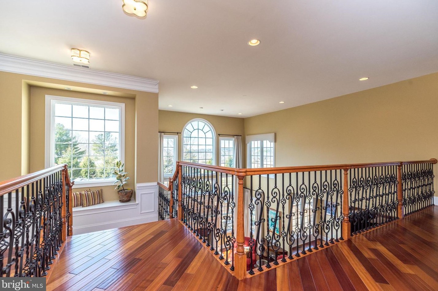 11 Holme Ct, Upper Makefield PA  18940-3024 exterior