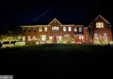 11 Holme Ct, Upper Makefield PA  18940-3024 exterior