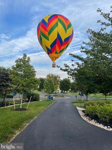 11 Holme Ct, Upper Makefield PA  18940-3024 exterior