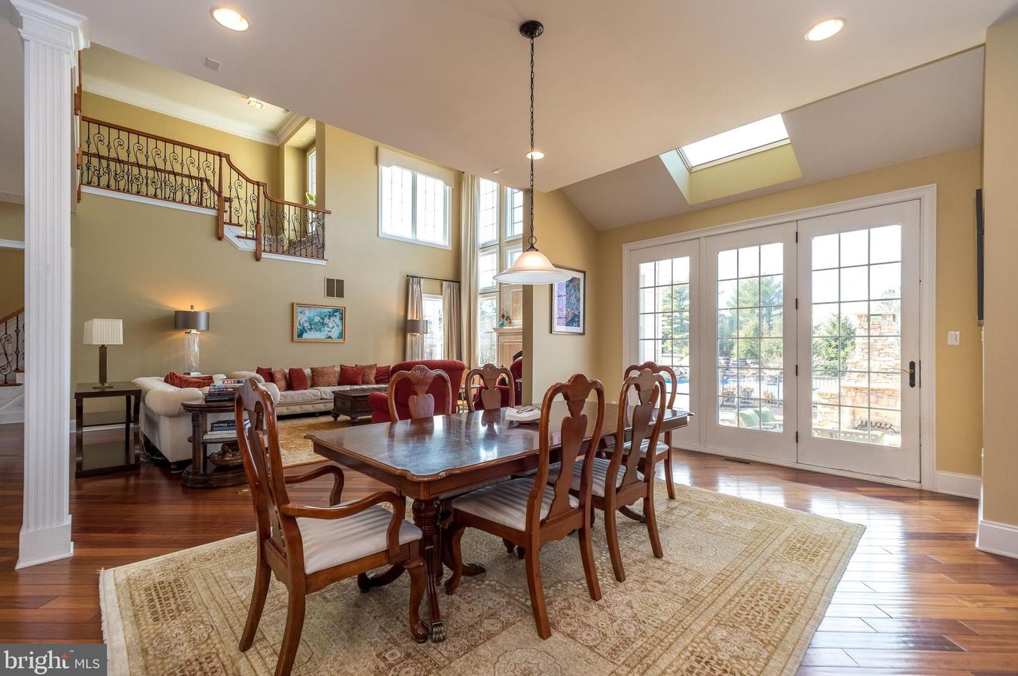 11 Holme Ct, Upper Makefield PA  18940-3024 exterior