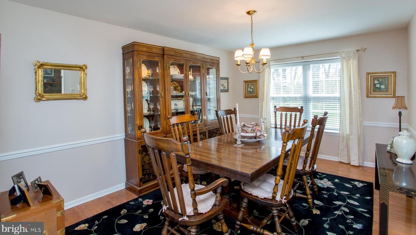 98 Steeplechase Dr, Gardenville PA  18901-5714 exterior