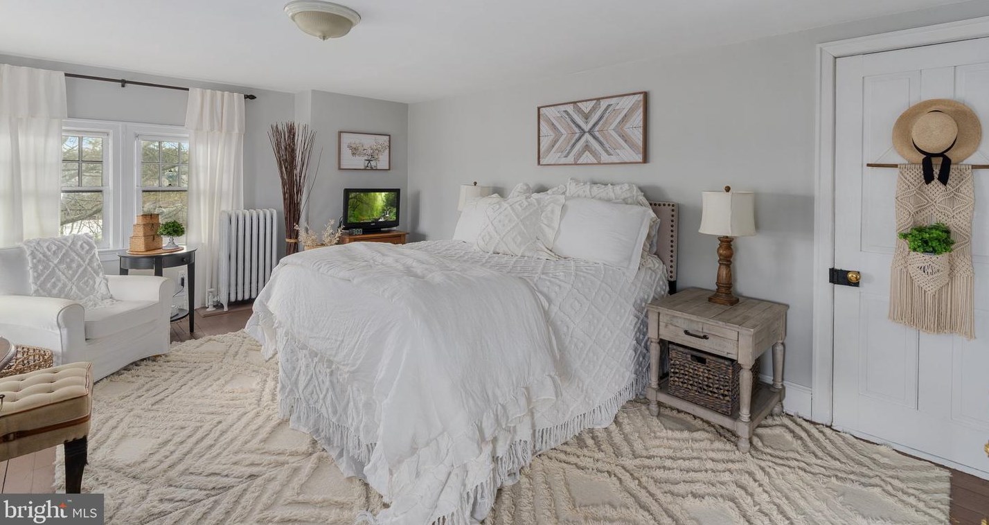 27 Green St, Sellersville PA  18960-2407 exterior