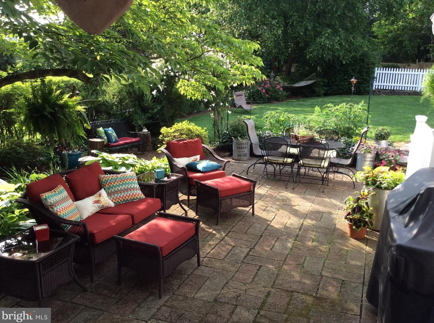 27 Green St, Sellersville PA  18960-2407 exterior