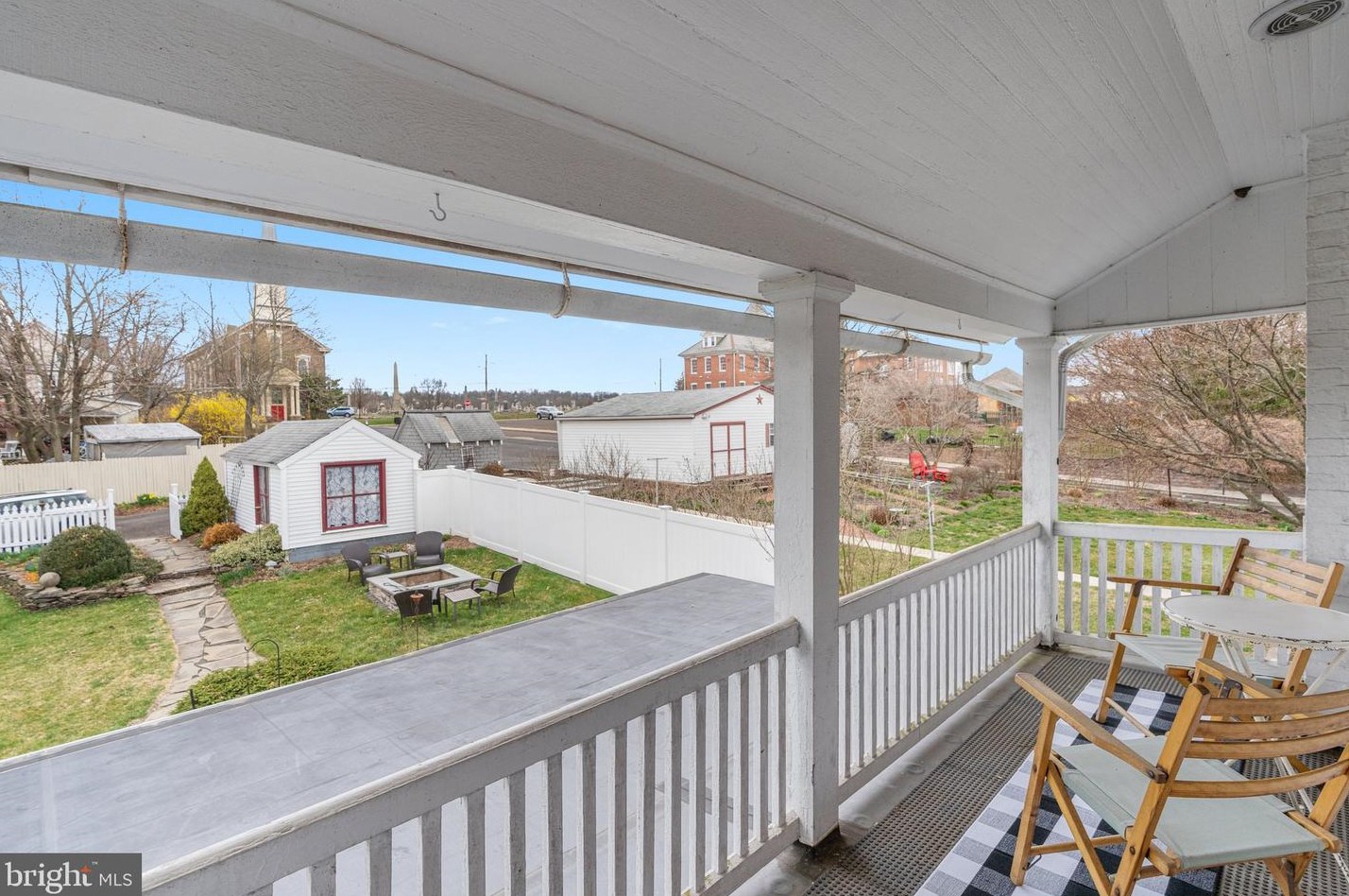 27 Green St, Sellersville PA  18960-2407 exterior