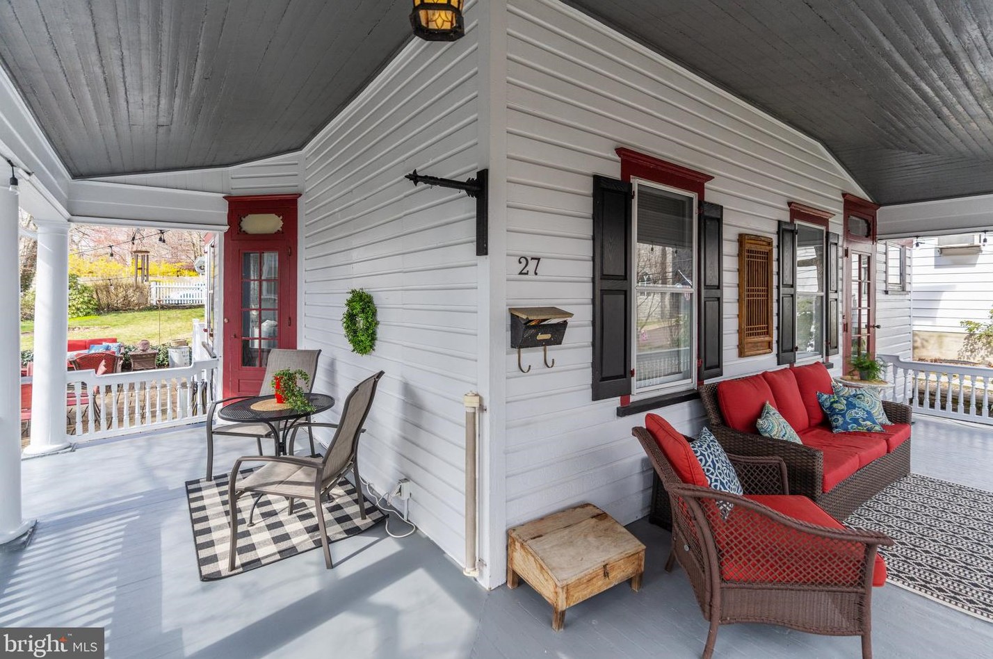 27 Green St, Sellersville PA  18960-2407 exterior