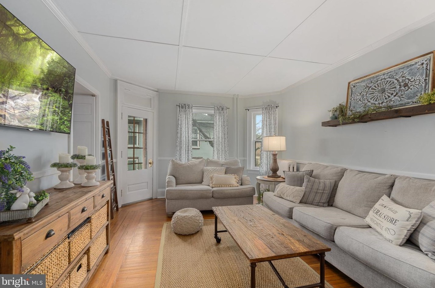 27 Green St, Sellersville PA  18960-2407 exterior