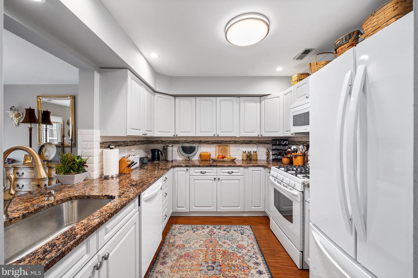 33 Cypress Pl, Upper Makefield PA  18940-9272 exterior